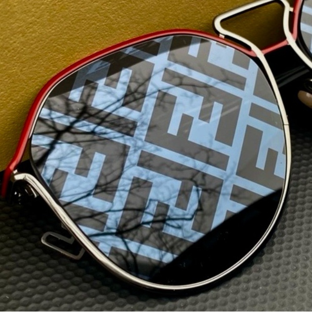 FENDI 60 Aviator Sunglasses - Picture 2 of 8